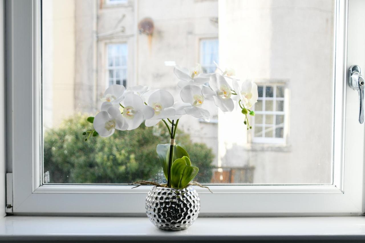 The Gallery Apartment - Oban Town Centre Apartment, Walkable To Ferry Terminal Екстер'єр фото